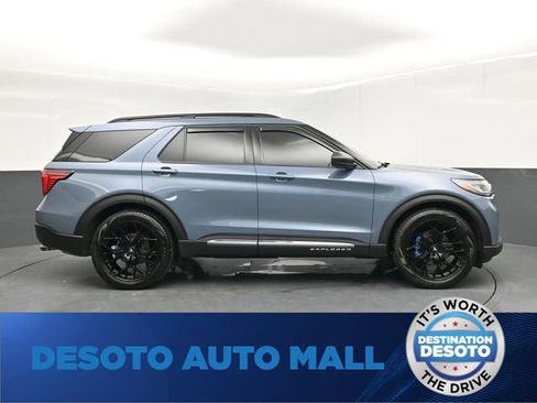 Certified 2025 Ford Explorer Active w/ Active Comfort Package RWD image 9