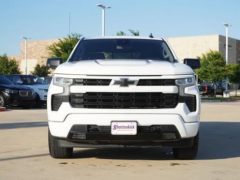 Used 2024 Chevrolet Silverado 1500 RST w/ Convenience Package II RWD image 2