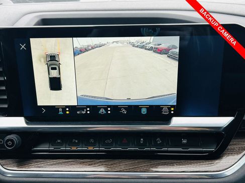 Used 2022 Chevrolet Silverado 1500 LT Trail Boss w/ LT Trail Boss Premium Package image 14