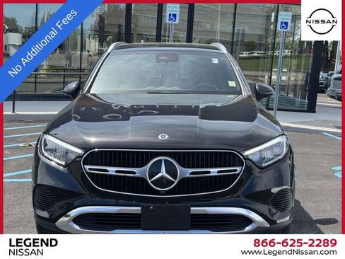 Used 2024 Mercedes-Benz GLC 300 4MATIC image 2
