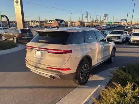 Used 2020 Lincoln Corsair FWD w/ Equipment Group 101A image 6