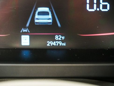 Used 2025 Hyundai Elantra Sport FWD image 27