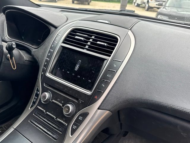 Used 2016 Lincoln MKX Reserve w/ Luxury Package AWD/4WD image 15