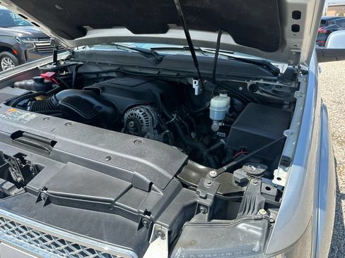 Used 2012 Chevrolet Avalanche LT w/ Suspension Package, Off-Road AWD/4WD image 43