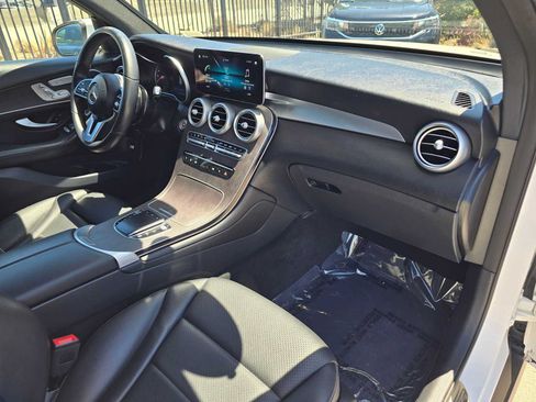 Used 2022 Mercedes-Benz GLC 300 image 11