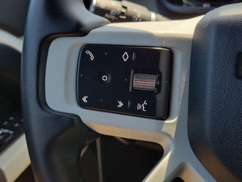 Used 2023 Land Rover Defender 90 X-Dynamic SE image 8