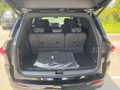 New 2027 Buick Enclave Sport Touring w/ Super Cruise Package AWD/4WD image 9