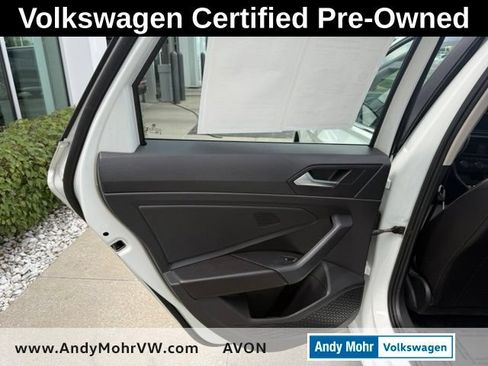 Used 2023 Volkswagen Jetta SE FWD image 20
