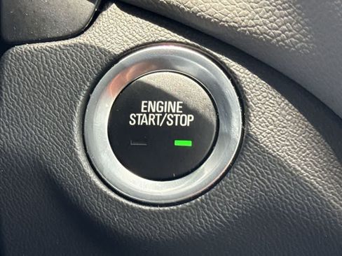 Used 2024 Chevrolet Equinox LS w/ LS Convenience Package FWD image 17