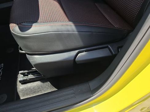 Certified 2025 Nissan Kicks SR FWD image 19