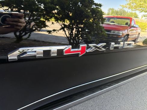 Certified 2025 GMC Sierra 2500 AT4X w/ AT4X AEV Edition AWD/4WD image 33