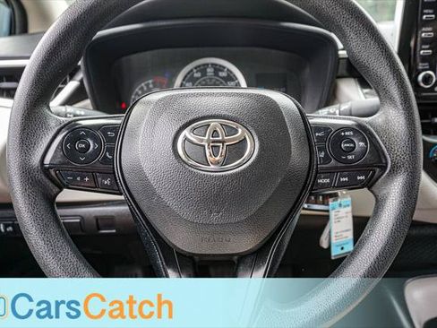 Used 2021 Toyota Corolla LE FWD image 22