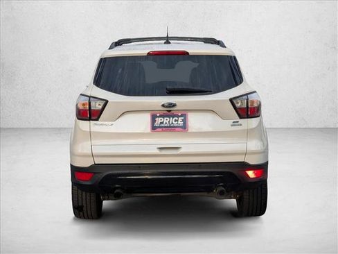 Used 2017 Ford Escape SE w/ Equipment Group 201A image 7