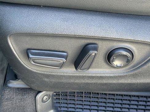 Certified 2025 Toyota Sienna XSE w/ XSE Premium Package image 30