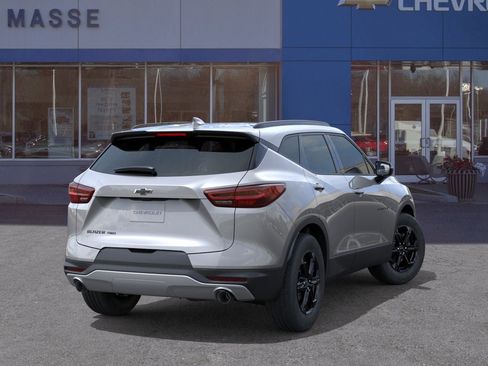 New 2026 Chevrolet Blazer LT image 4