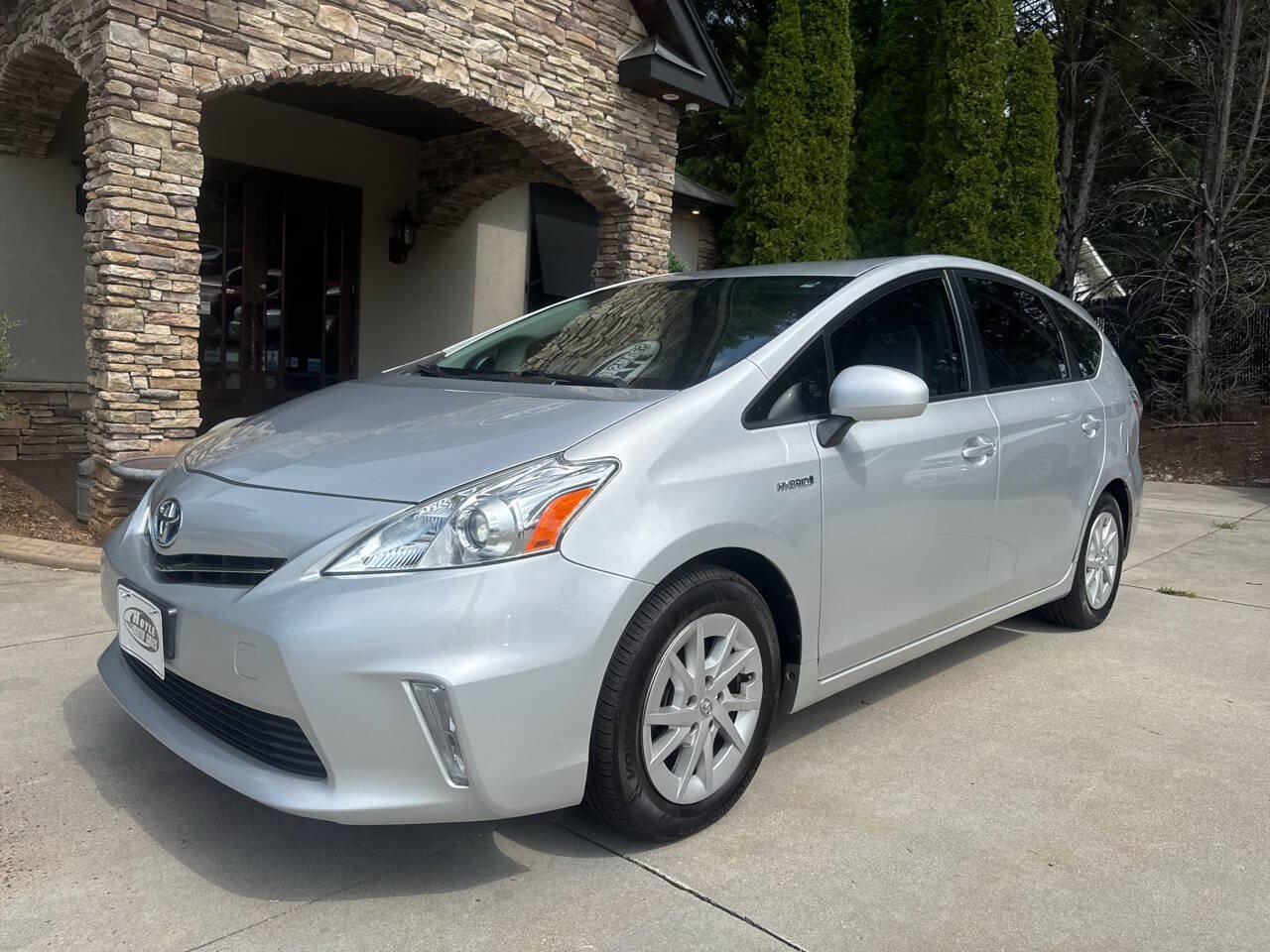 Used 2012 Toyota Prius V Three FWD image 2