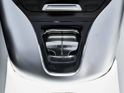 Used 2026 Mercedes-Benz Maybach SL 680 image 66