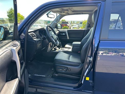 Used 2019 Toyota 4Runner SR5 Premium AWD/4WD image 13