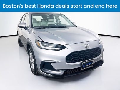 Used 2025 Honda HR-V LX