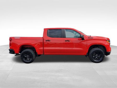 Certified 2025 Chevrolet Silverado 1500 Custom Trail Boss w/ LPO, Dark Essentials Package AWD/4WD image 6