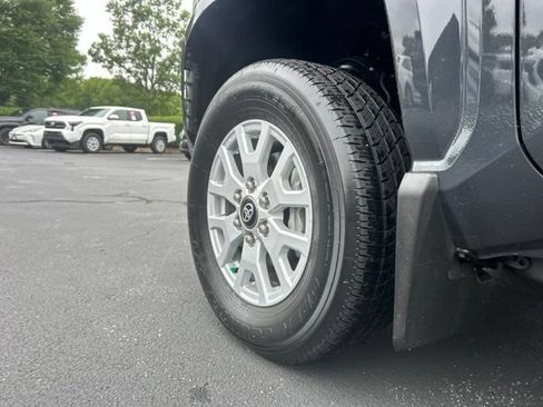 Used 2024 Toyota Tacoma SR5 AWD/4WD image 13