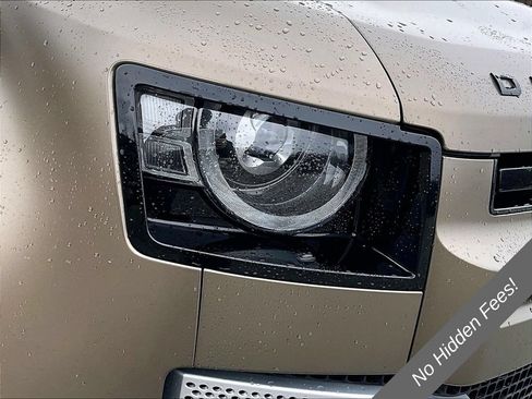 Used 2024 Land Rover Defender 110 SE AWD/4WD image 27