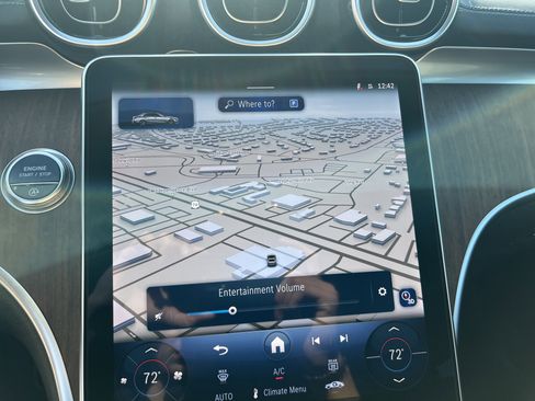 Used 2025 Mercedes-Benz C 300 Sedan image 24