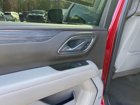 Used 2021 GMC Yukon XL SLT w/ SLT Luxury Package image 21