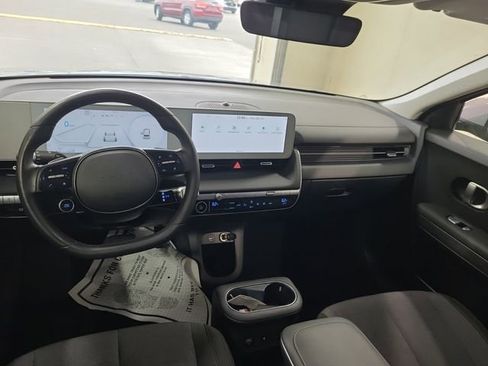 Used 2024 Hyundai Ioniq 5 SEL image 8