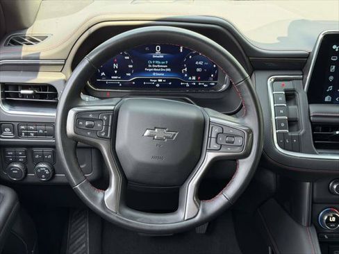 Used 2024 Chevrolet Suburban RST w/ Luxury Package AWD/4WD image 17