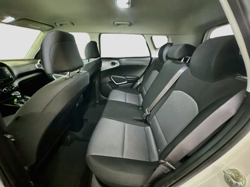 Used 2022 Kia Soul LX w/ Technology Package FWD image 27
