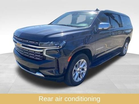 Used 2023 Chevrolet Suburban Premier image 6