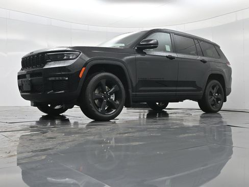New 2025 Jeep Grand Cherokee L Limited w/ Black Appearance Package image 49