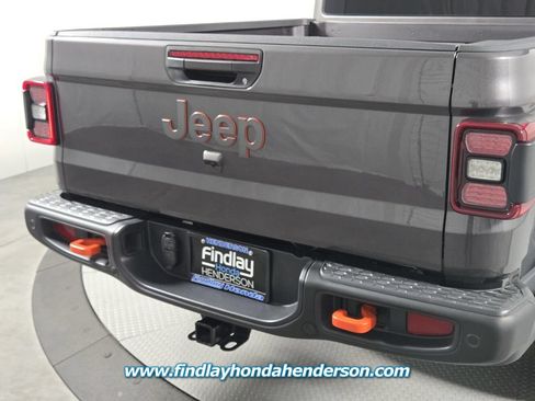 Used 2025 Jeep Gladiator Mojave AWD/4WD image 5