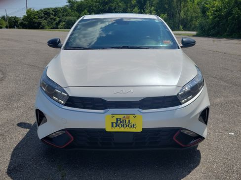 Used 2023 Kia Forte GT-Line w/ GT-Line Premium Package FWD image 2