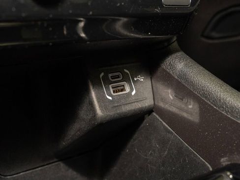 Used 2024 Jeep Compass Latitude image 14