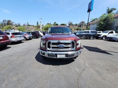 Used 2015 Ford F150 XLT w/ Trailer Tow Package RWD image 3