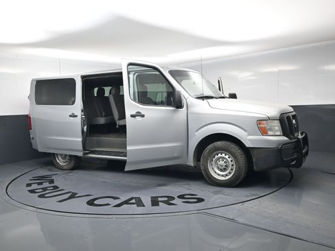 Used 2017 Nissan NV 3500 S w/ Power Package image 15
