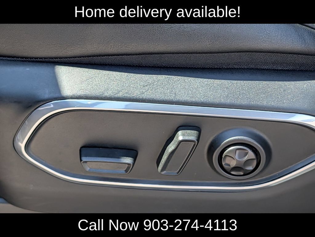 Used 2024 Jeep Wagoneer L Series II w/ Flexible Seating Group AWD/4WD image 23