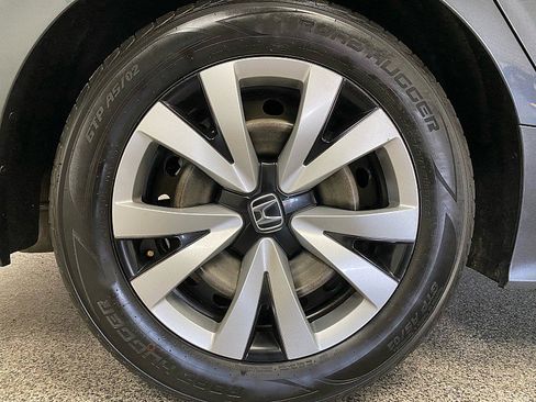 Used 2022 Honda Civic LX image 25