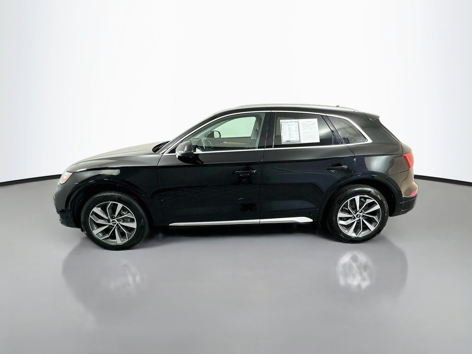 Used 2021 Audi Q5 2.0T Premium w/ Convenience Package AWD/4WD image 4