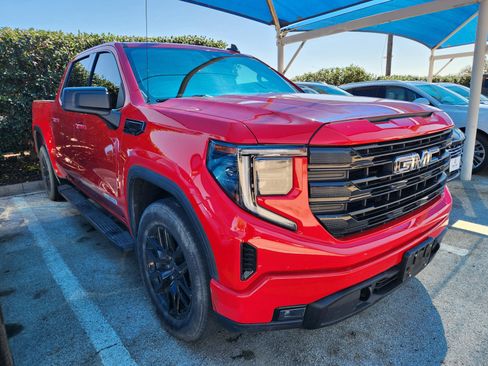 Used 2022 GMC Sierra 1500 Elevation w/ LPO, Elevation Black Package image 1