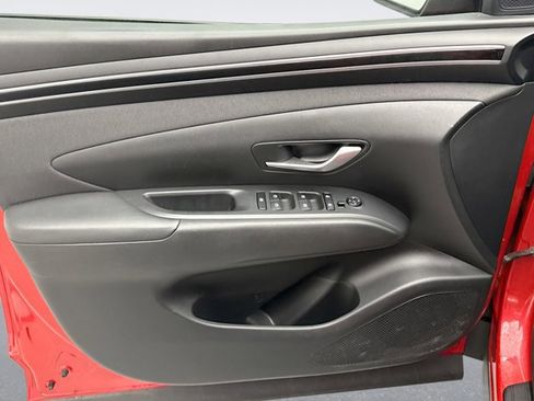 Used 2023 Hyundai Tucson SEL w/ Convenience Package image 9