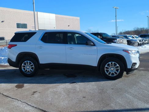 Used 2018 Chevrolet Traverse LS image 9