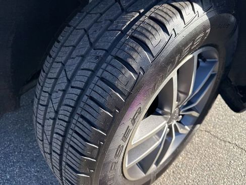 Certified 2022 Jeep Grand Cherokee Limited image 8