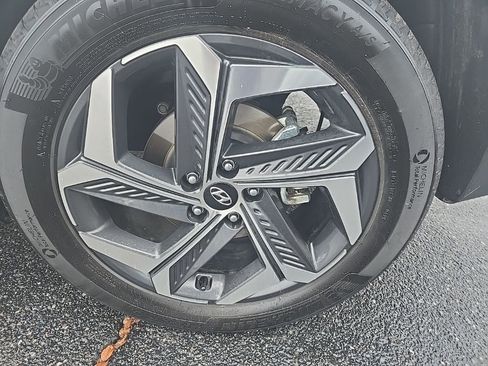 Used 2024 Hyundai Tucson Limited image 40