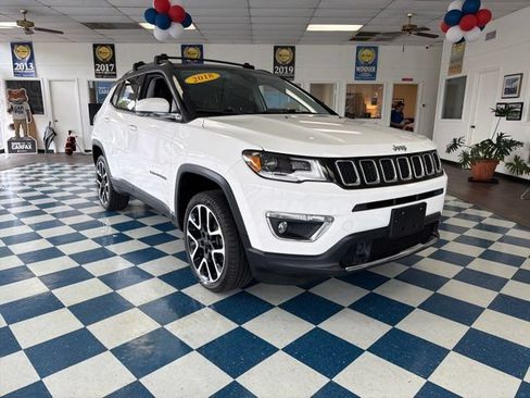 Used 2018 Jeep Compass Limited w/ Navigation Group AWD/4WD image 1