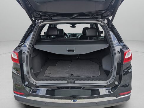 Used 2021 Chevrolet Equinox LT FWD image 11