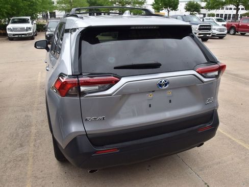 Used 2023 Toyota RAV4 XLE w/ Convenience Package image 8