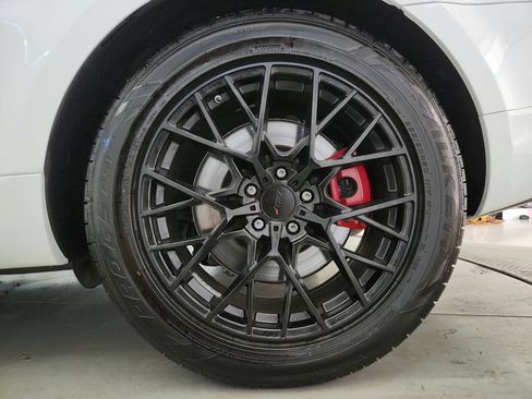 Used 2018 Land Rover Range Rover Sport SVR AWD/4WD image 39